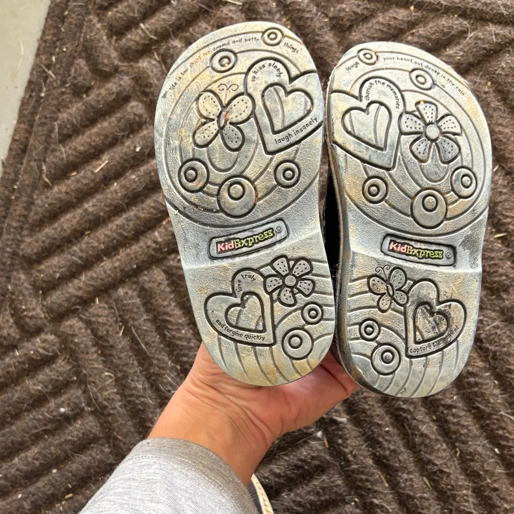 Classic blue Mary Jane girls shoes